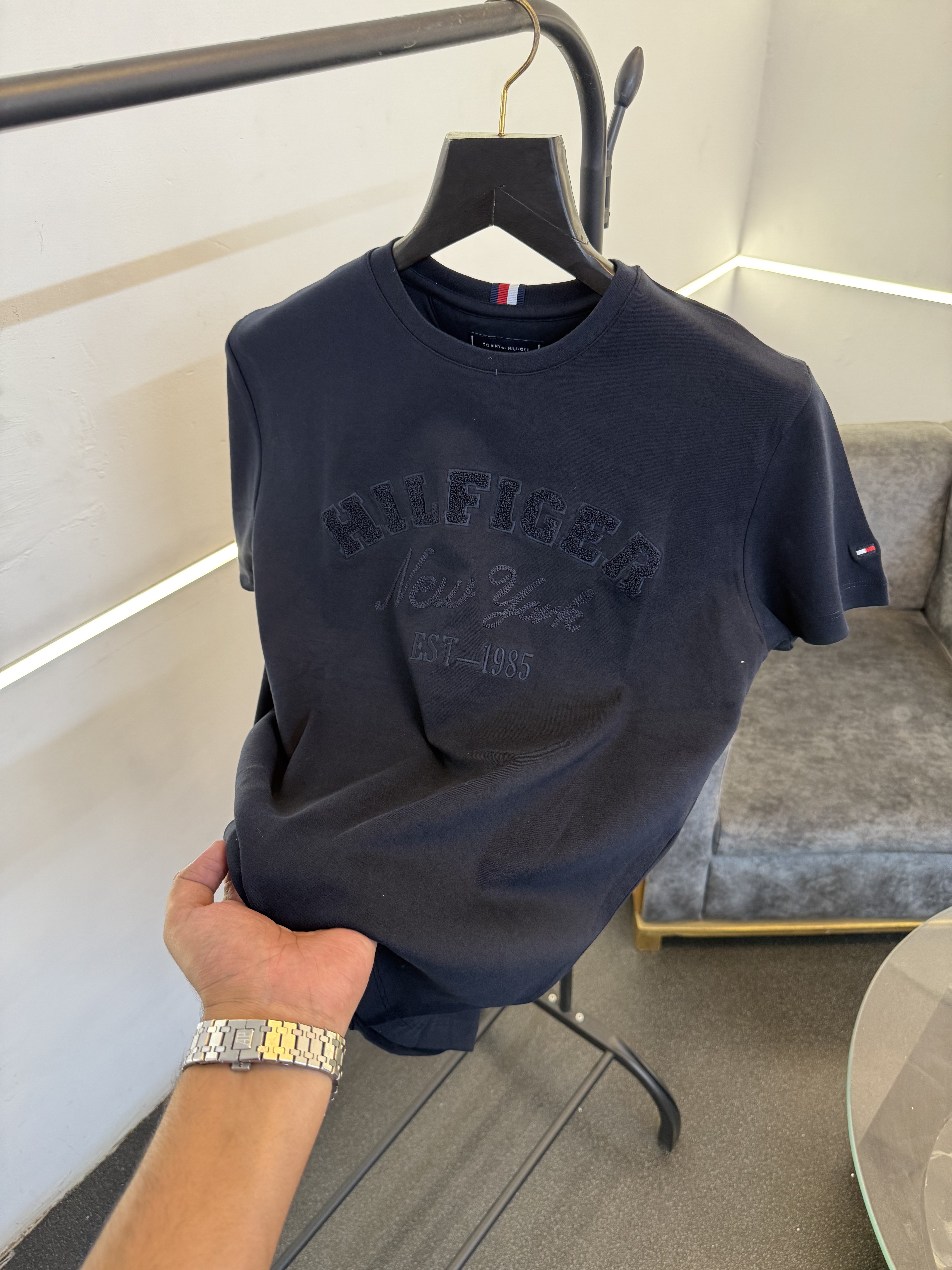 Tommy hilfigar round neck imported tshirt navy blue sale