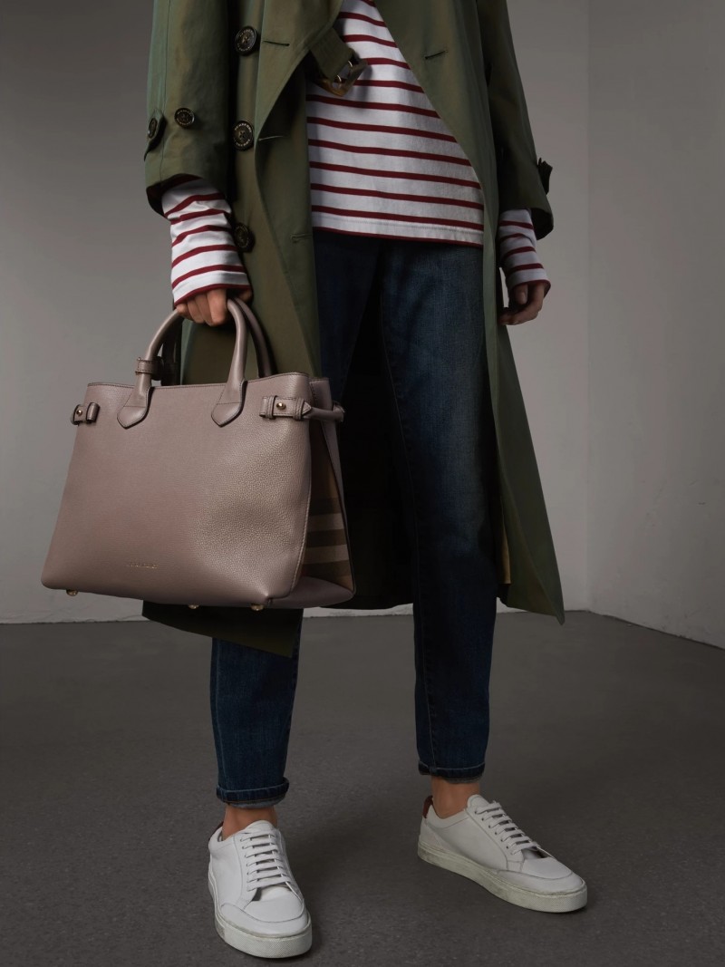 Burbery_Medium_Banner_Handbag_With_Dust_Bag_&_Shoulder_Strap_(Apricot-983)