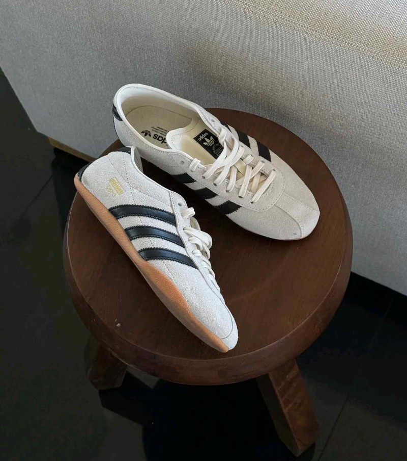 Adidas tokyo of white