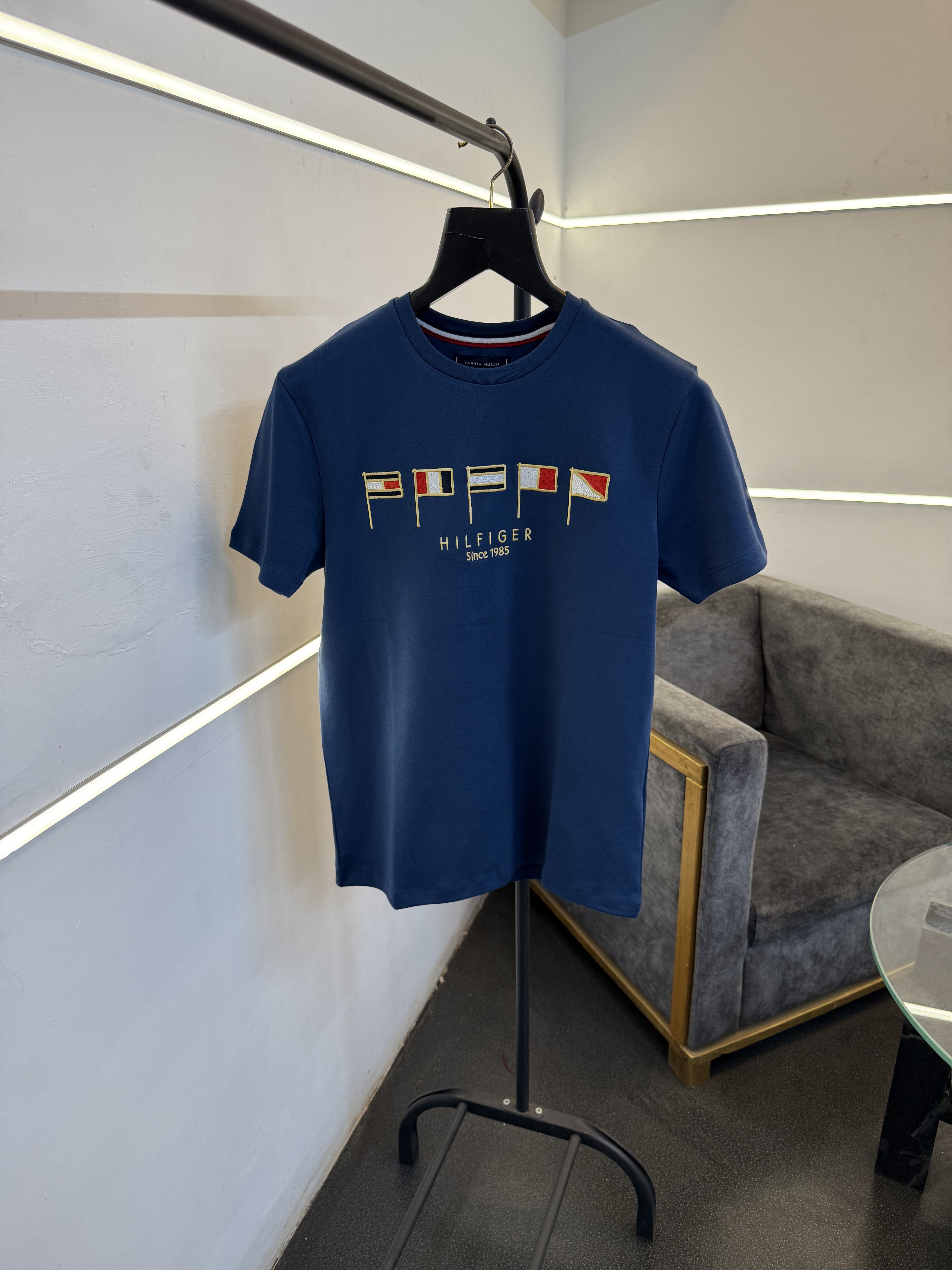 Tommy hilfigar round neck imported tshirt petrol blue sale