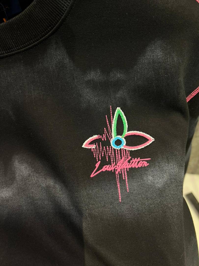 v-uitton imported sweatshirt store article black