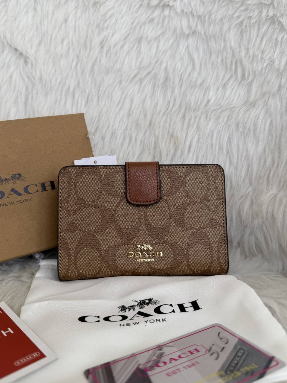 Coacchh A15 Corner Zip Signature Wallet With Original Box DustCover Tags Card Highend Quality