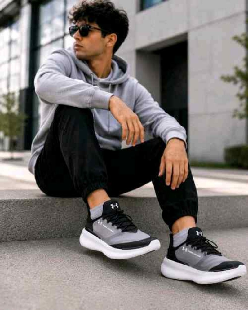 Underr Armourr Nova Slipspeed Black White 109
