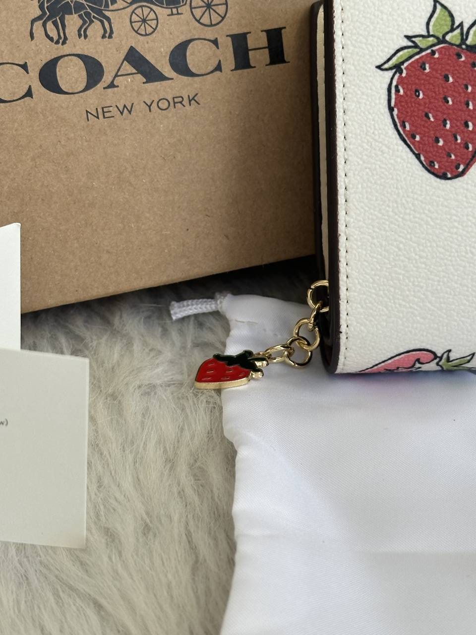 Coach_Snap_Wallet_Strawberry_Edition_Coded_With_OriginalBox_DustCover_Tags