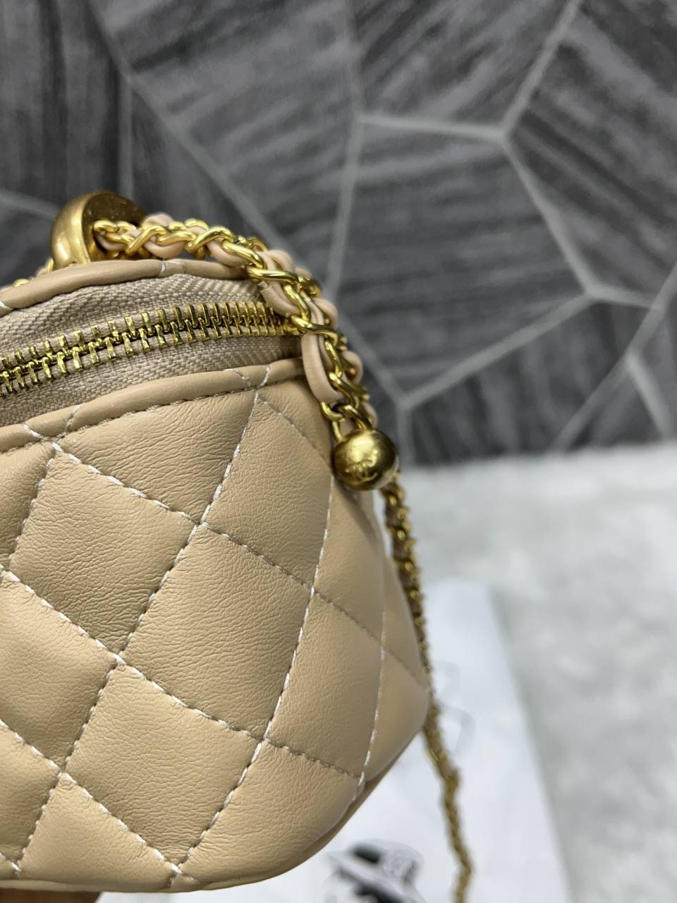 Chennel_fixprice_Vanity_mini_crossbody_bag_with_originalbox