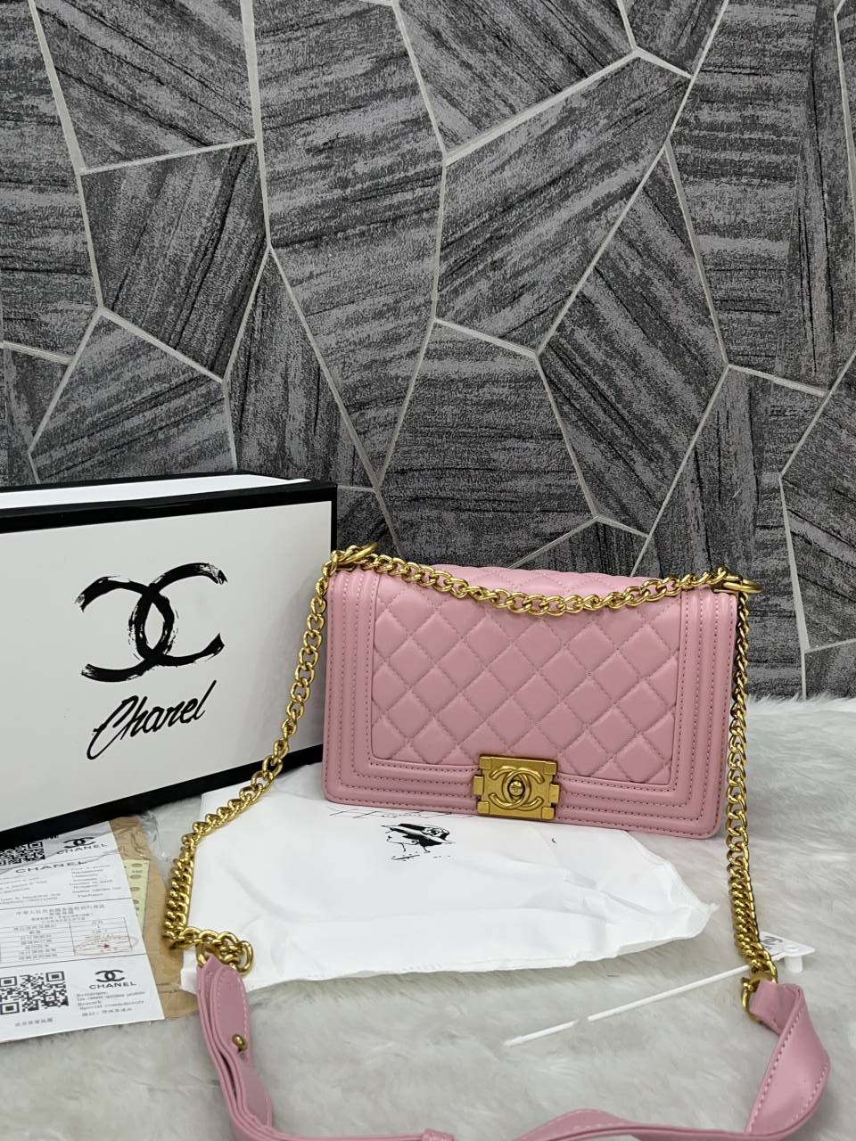 Chennel_Le_Boy_Pink_Gold_With_OriginalBox