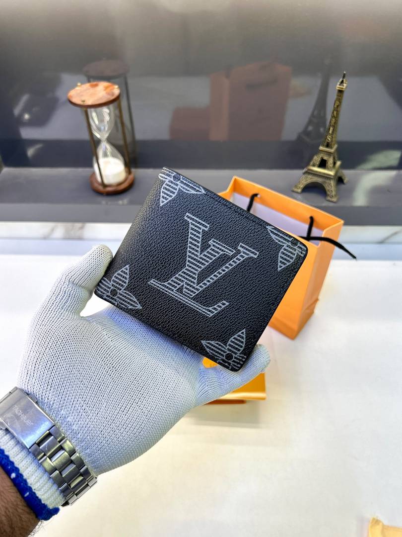 Loius Vuittion Black Premium Quality Wallet Fa 880