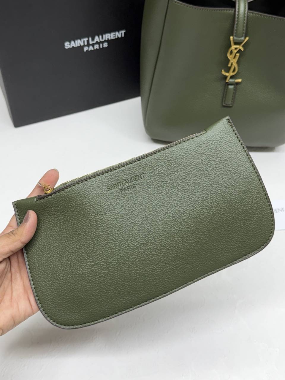 Ysl Saint Laurent Le 5 A 7 Hobo Shoulder Bag With Original Box & Dust Cover