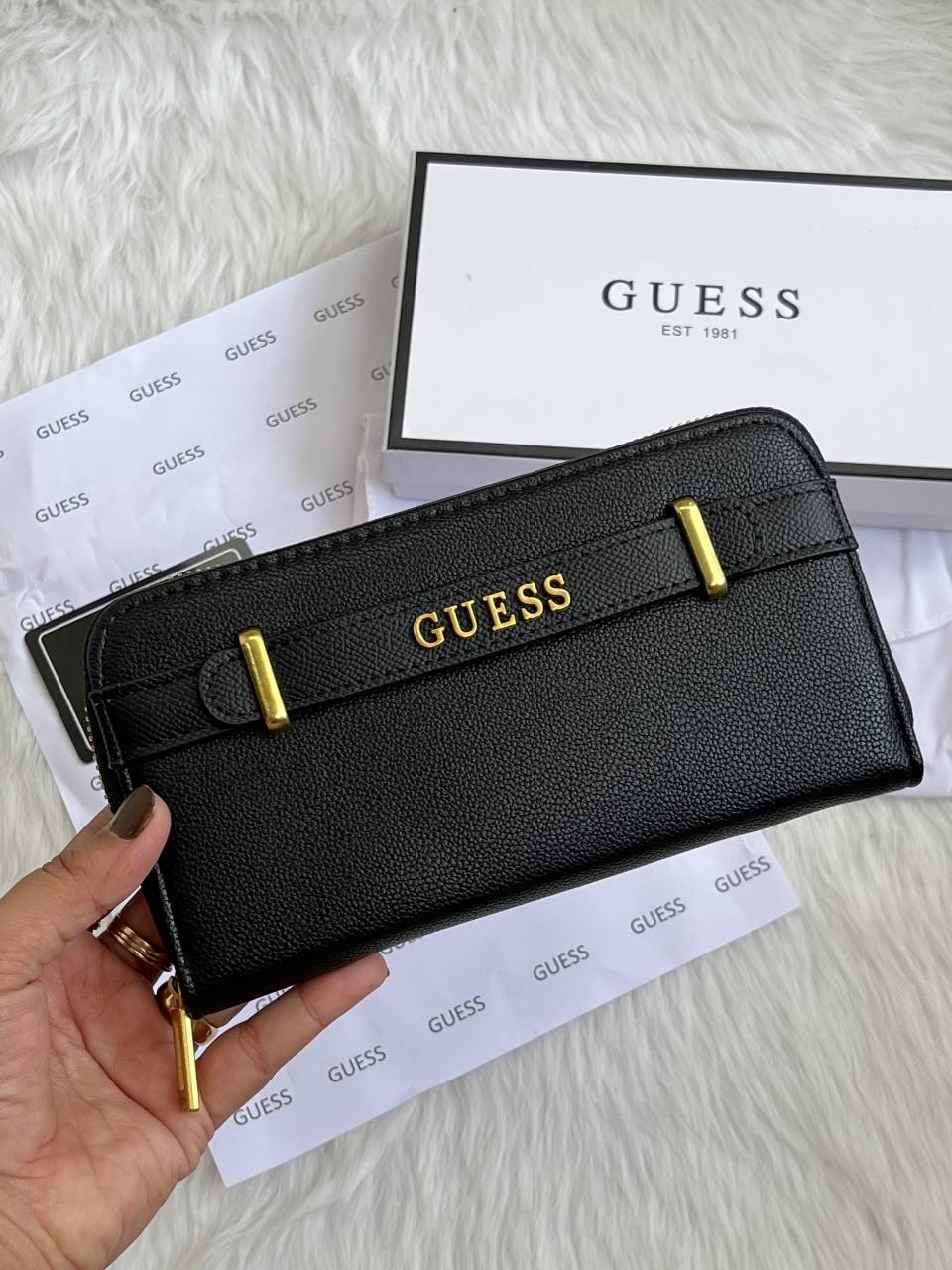 Guess 006 Black Long Wallet With Original Box DustCover Card Packaging