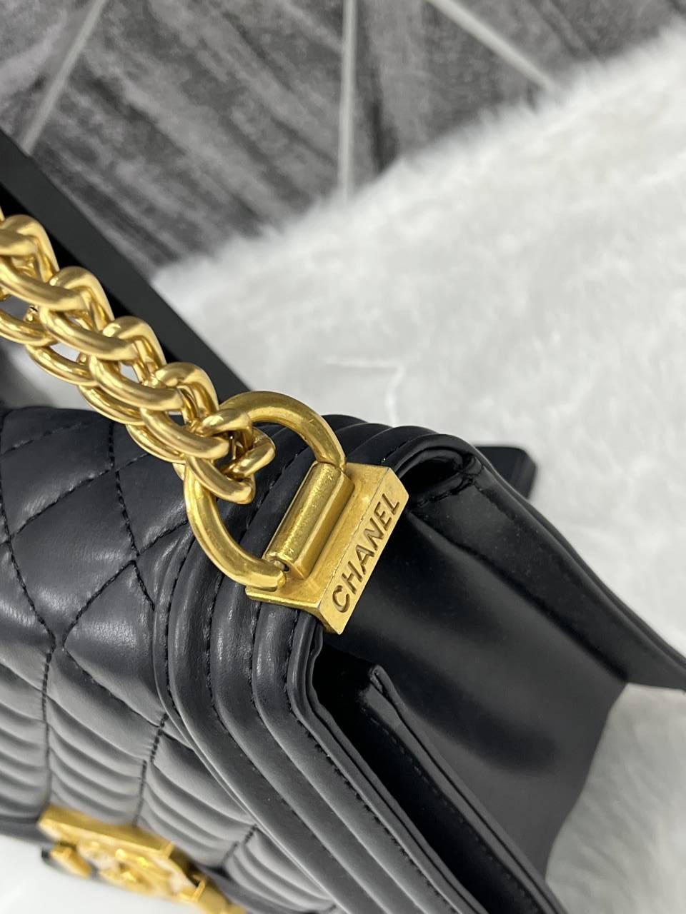 Chennel_Le_Boy_Black_Gold_With_OriginalBox