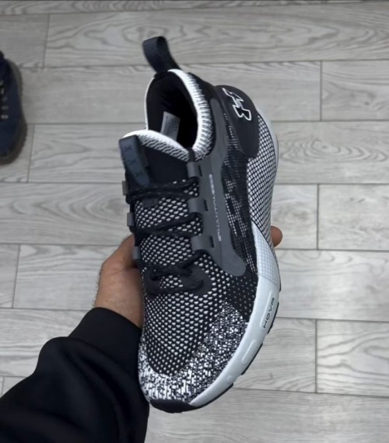 Underr Armour HOVR Phantom 3 SE Elevate sale