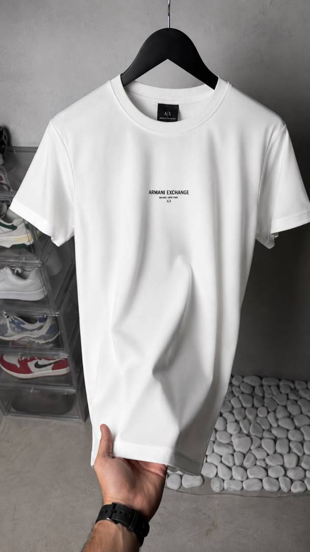 Armaani Exchange premium T shirt..1664.Sale offer VS1000
