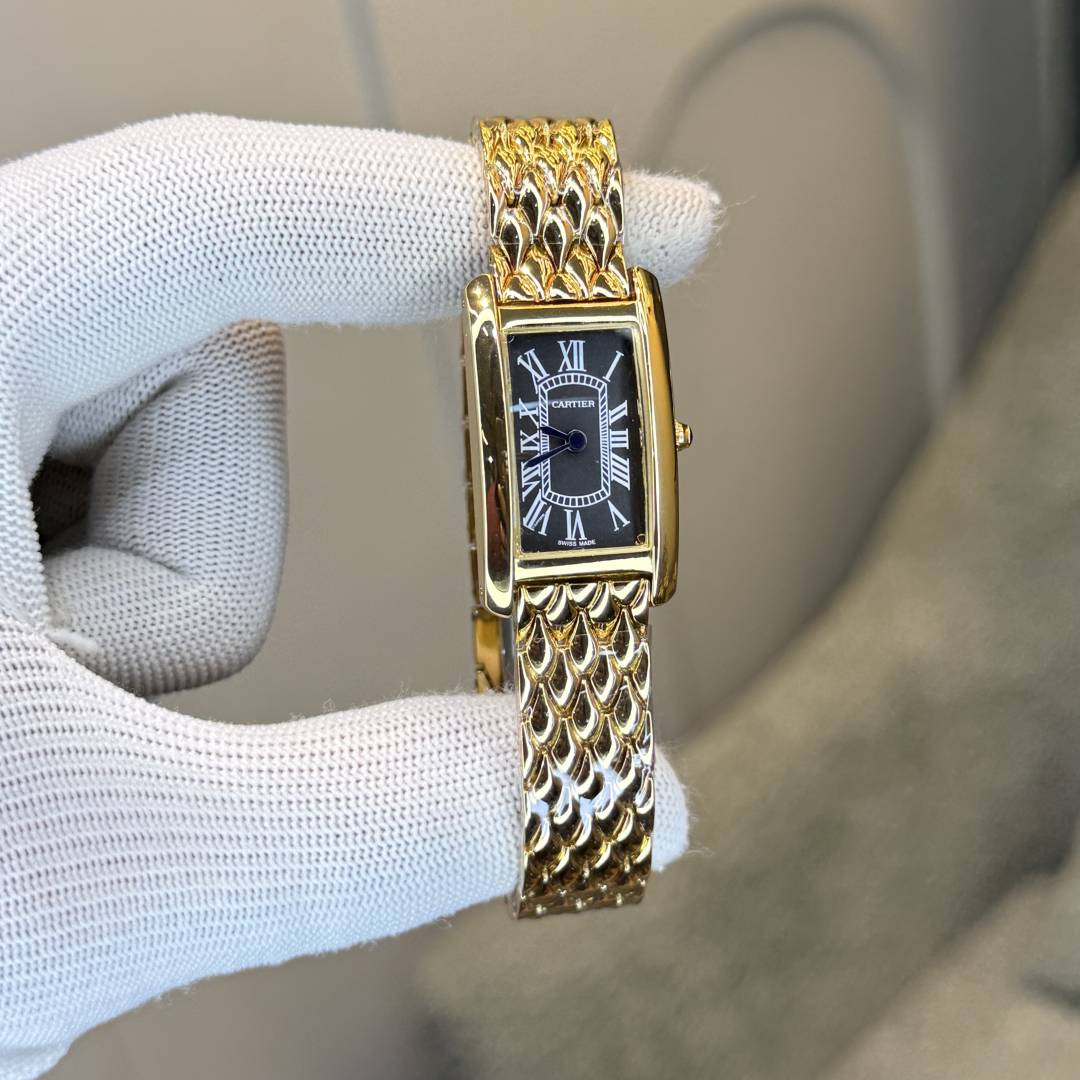 Cartier Square 095