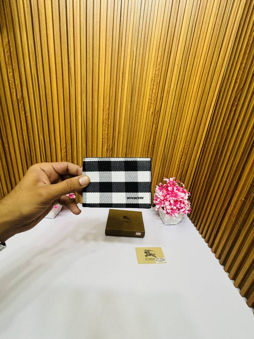 119 BURBERRRY PREMIUM QUALITY WALLET