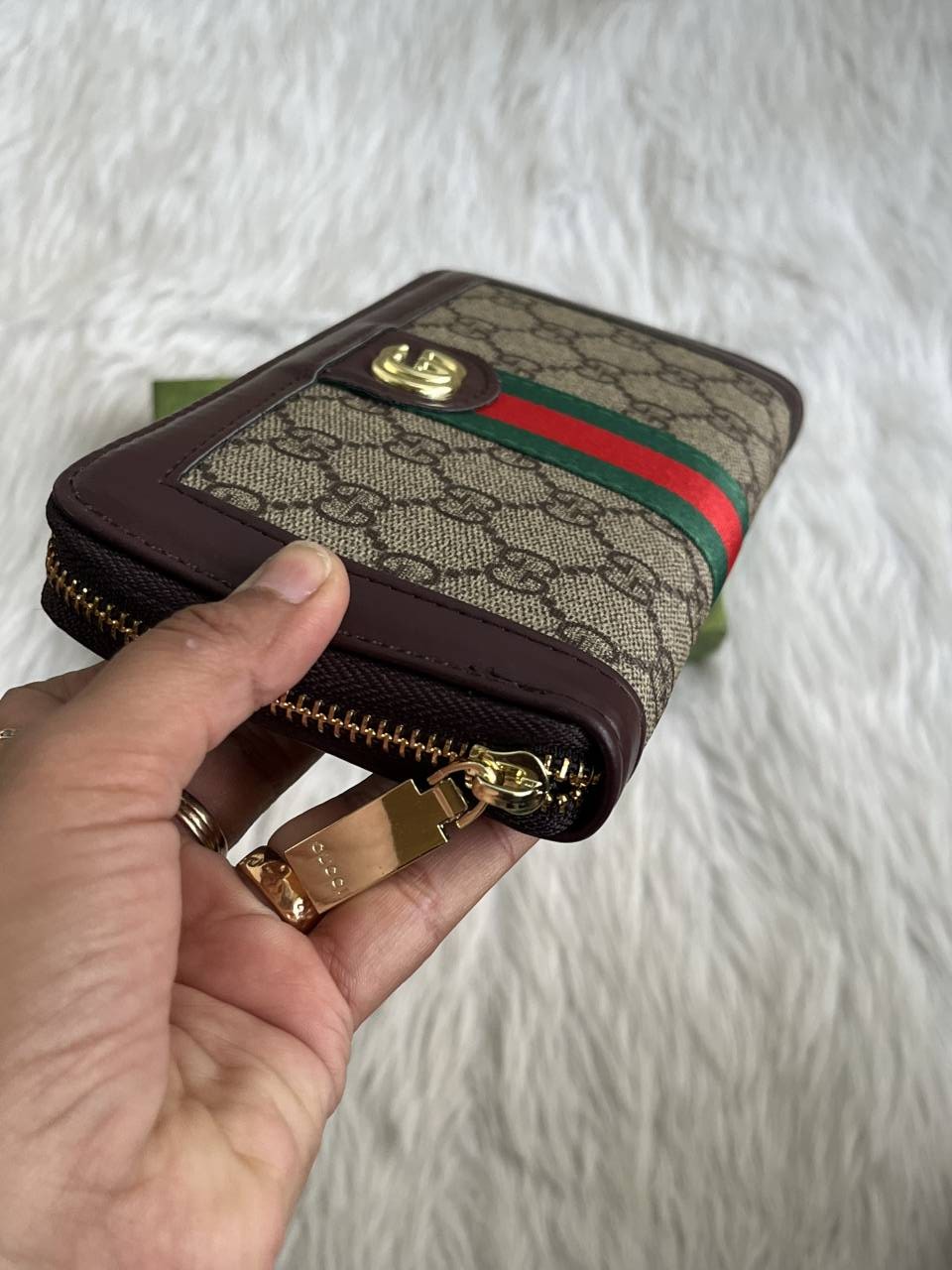 Guchi_128_Zippy_Wallet_With_OriginalBox