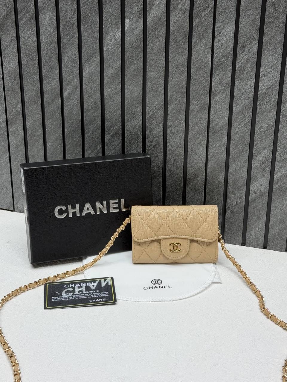 Chennell 04 Mini ChainWallet With OriginalBox DustCover Super Premium