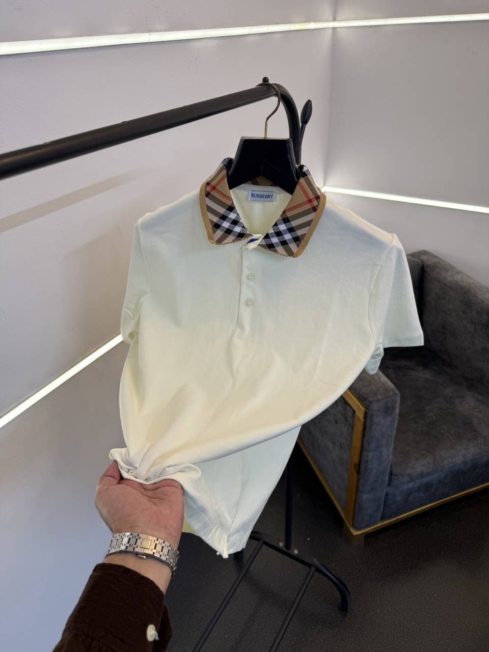 Burbery imported polo tshirt cream