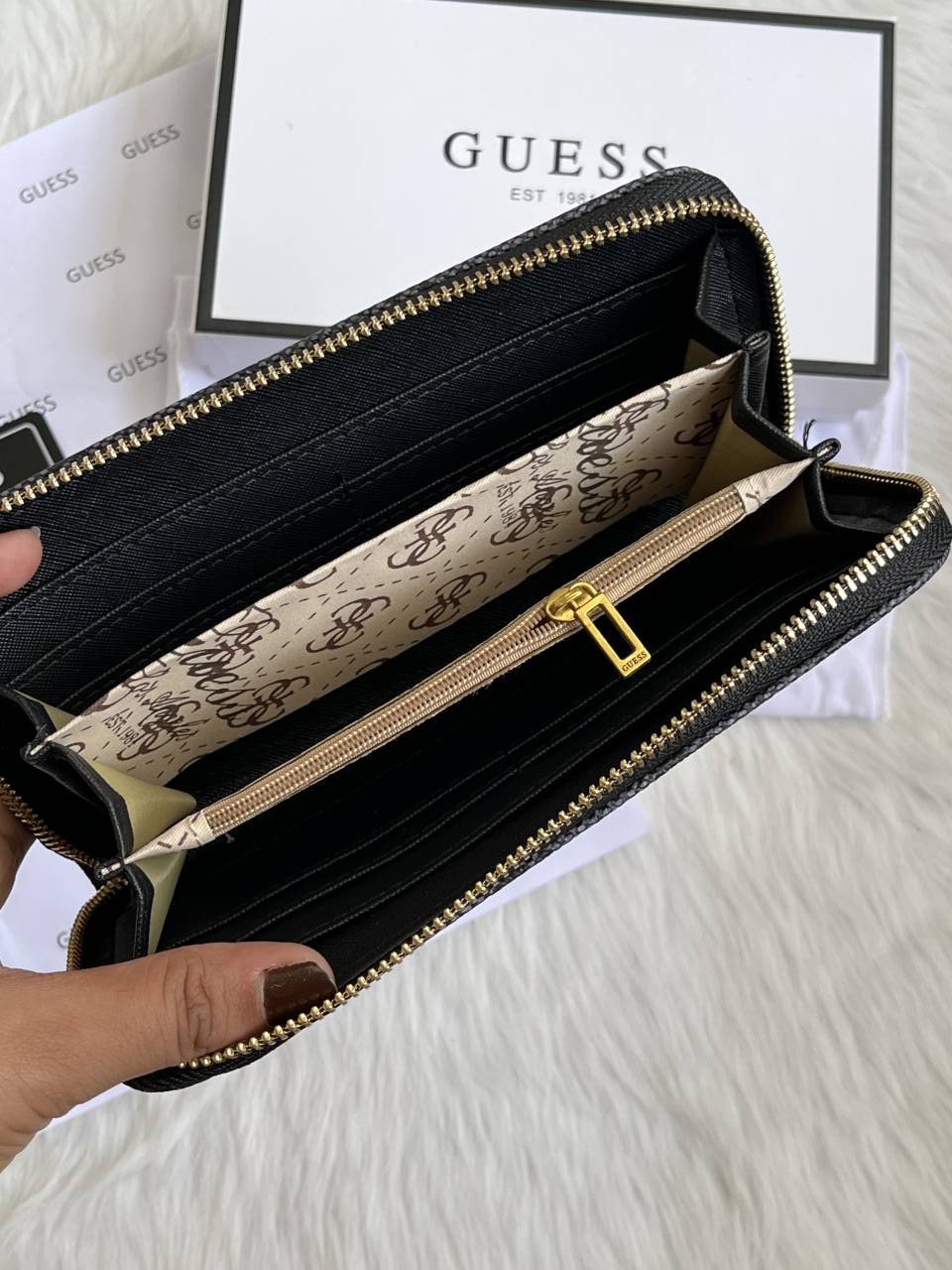 Guess 006 Gray Long Wallet With Original Box DustCover Card Packaging