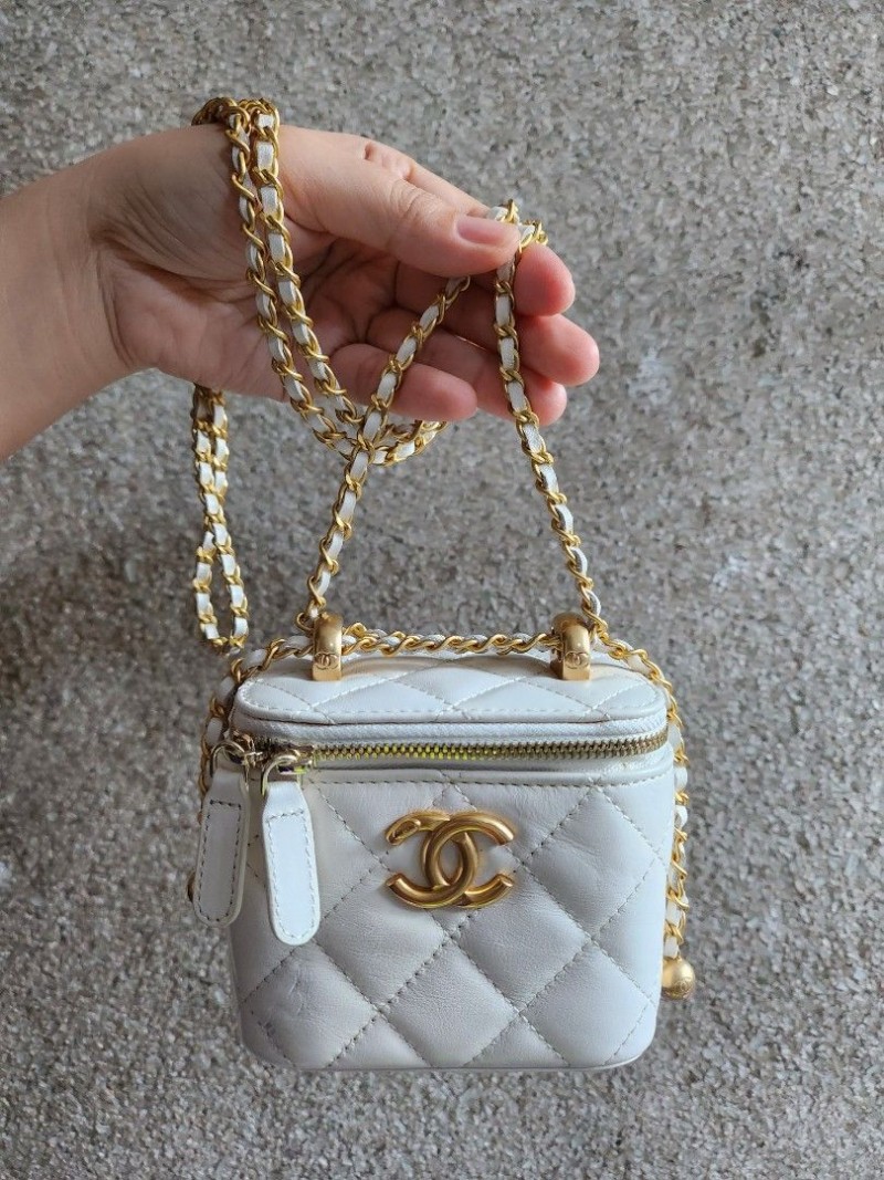 Chennel_Small_Vanity_Premium_Leather_Bag_With_Original_MagnetBox