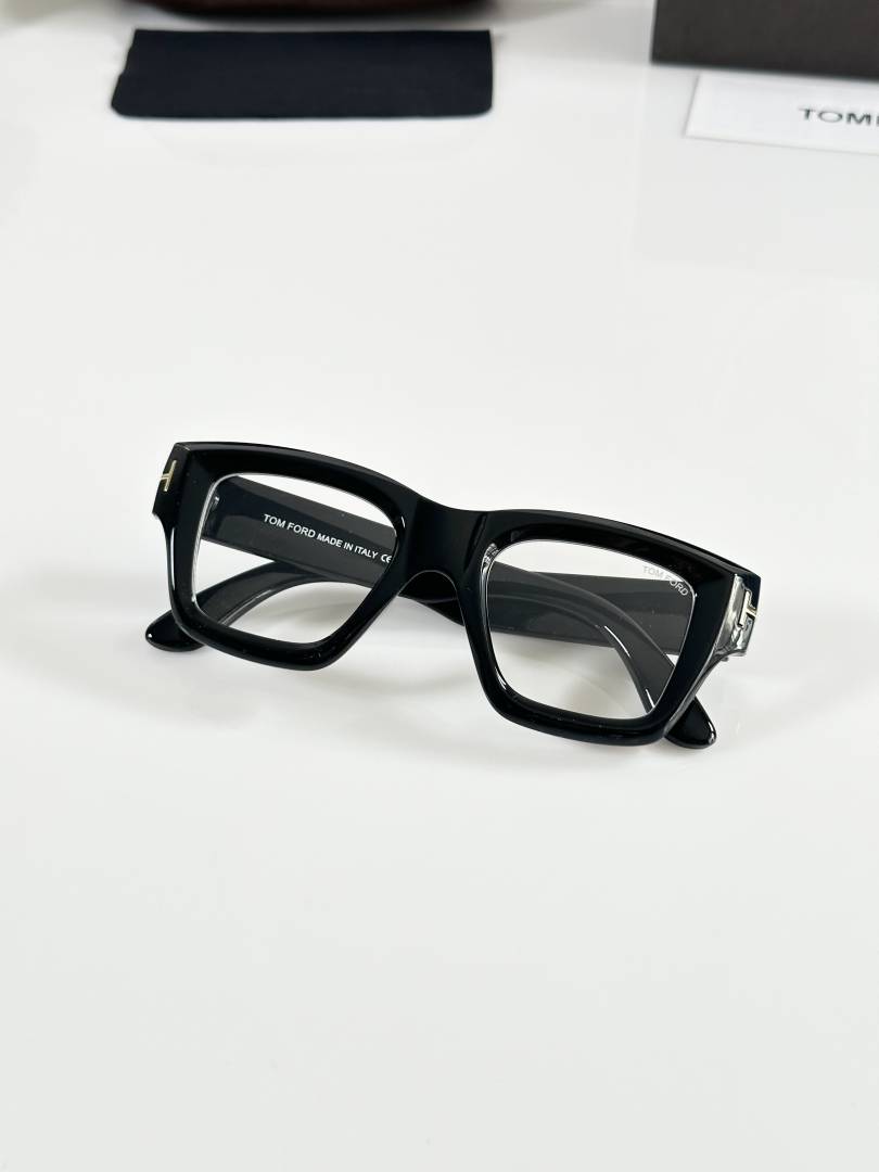 Tomfor 184 Black Frame