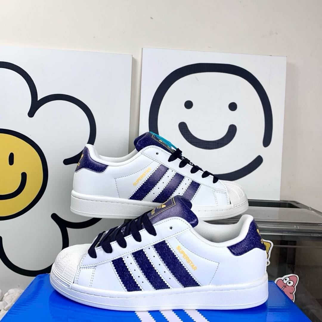 ADIDDAS SUPERSTAR WHITE NAVY 2025