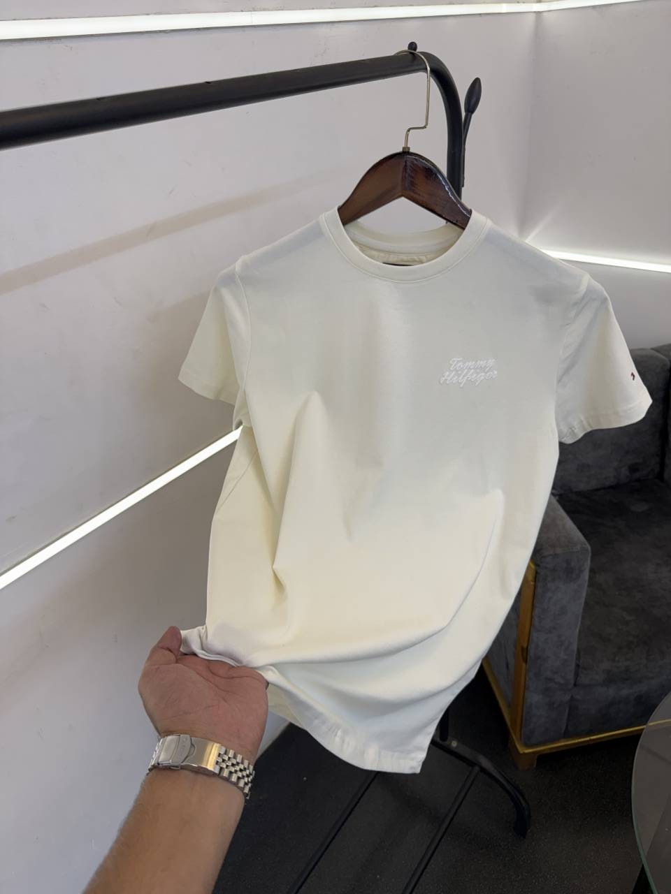 Tommyy hilfiger cream off imported round neck tshirt