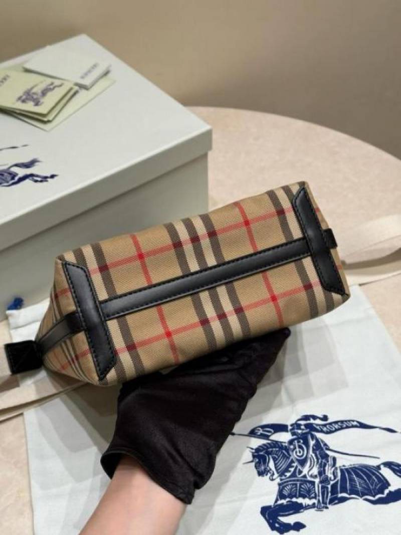 Burbberry Classic Check Tote Hand Bag With OG Box & Dust Bag (Checks - 1154)