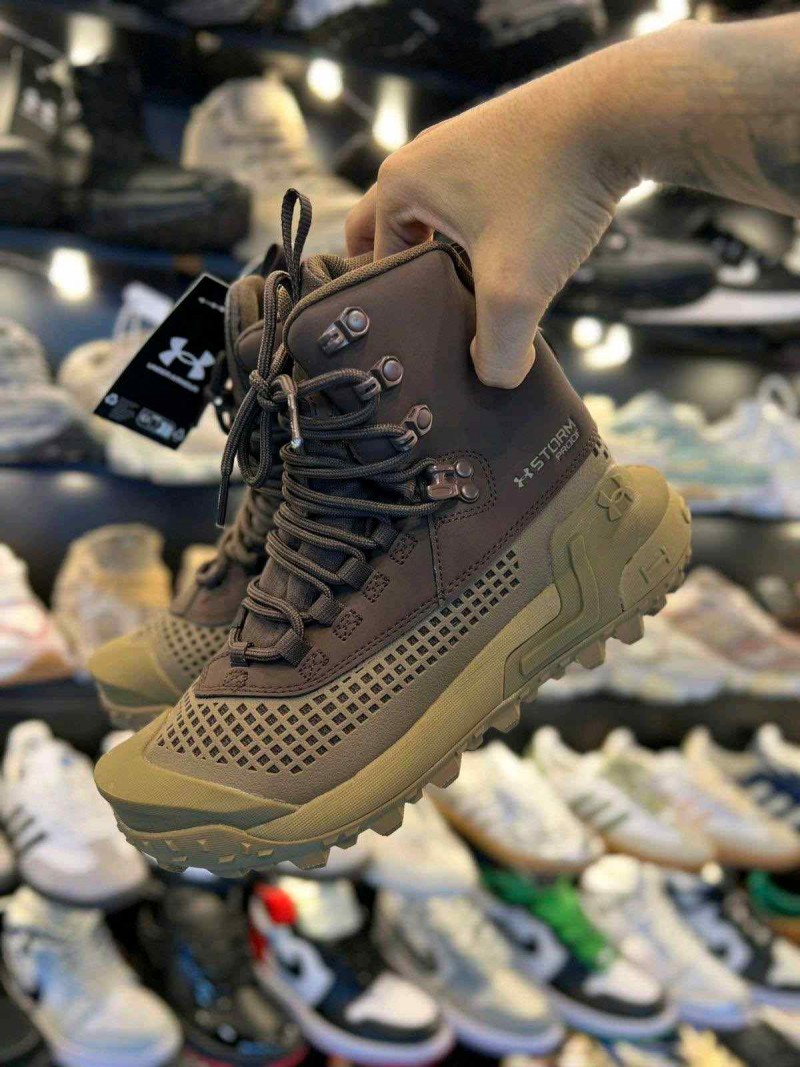 Under Armorr Hovr Raider WP Beige Brown 1037