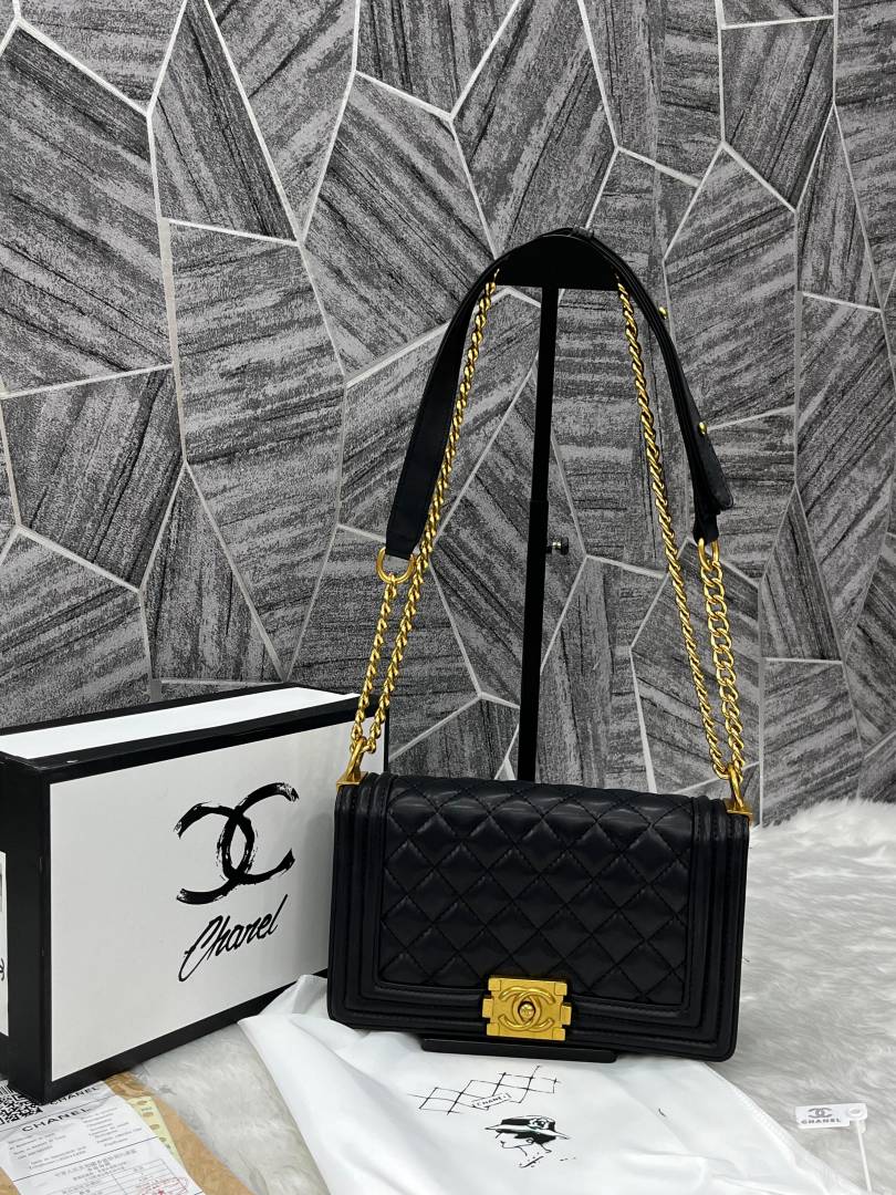 Chennel_LeBoy_Large_ShoulderBag_With_OriginalBox