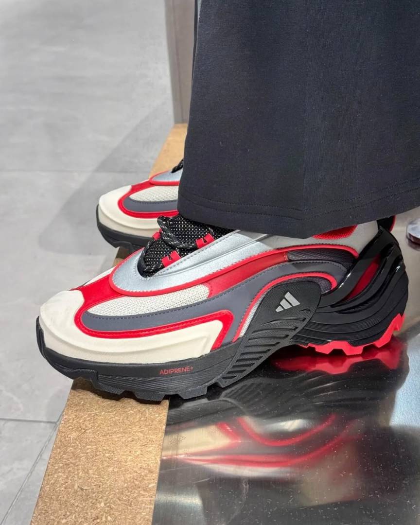 Adiddas Wonder Runner Turbo Red