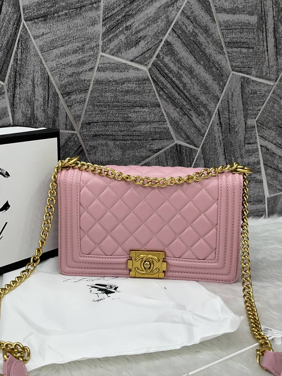 Chennel_Le_Boy_Pink_Gold_With_OriginalBox