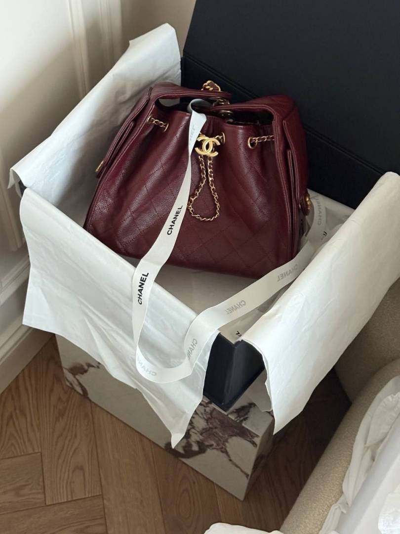 Chennel_25_Medium_White_ShoulderBag_With_OriginalPacking_Highend_NoReturn