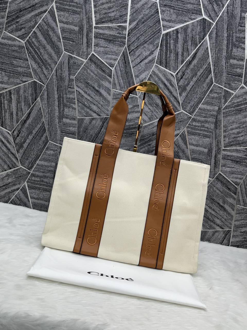 Chloe Woody Canvas Tote Bag Large With Dust Cover