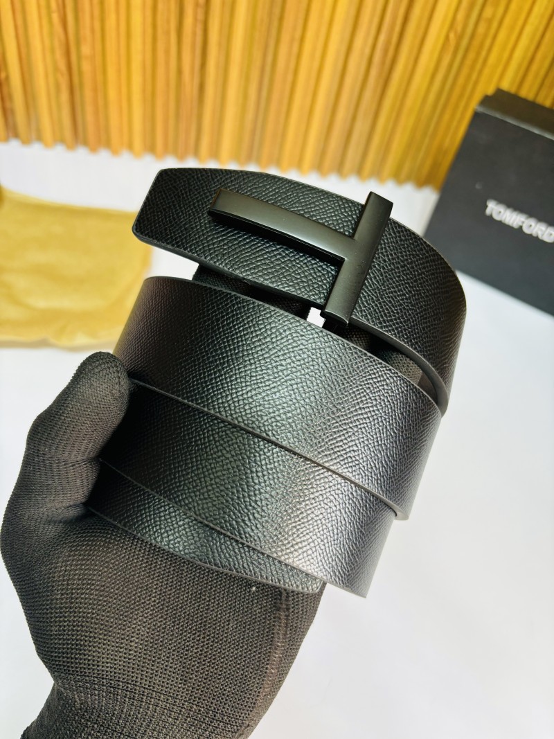 10 TOM FORR FULL. LACK PREMIUM QUALITY REVERSIBLE BELT WITH BOX
