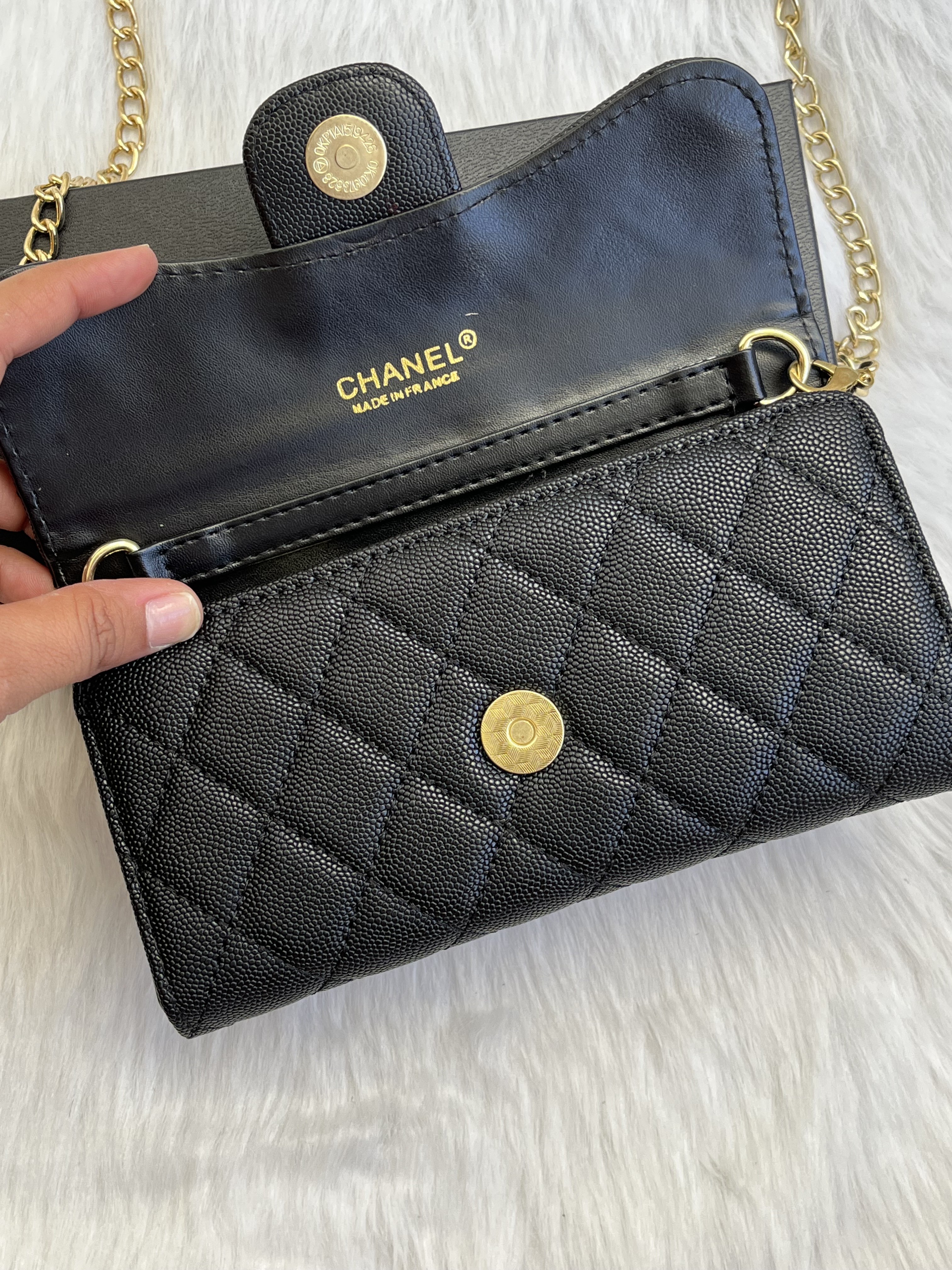 Channel_72_ChainOnWallet_Premium_With_Original_Box