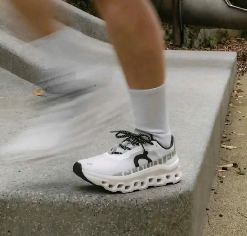 On Running CloudMonster White Black 1214 - Image 2