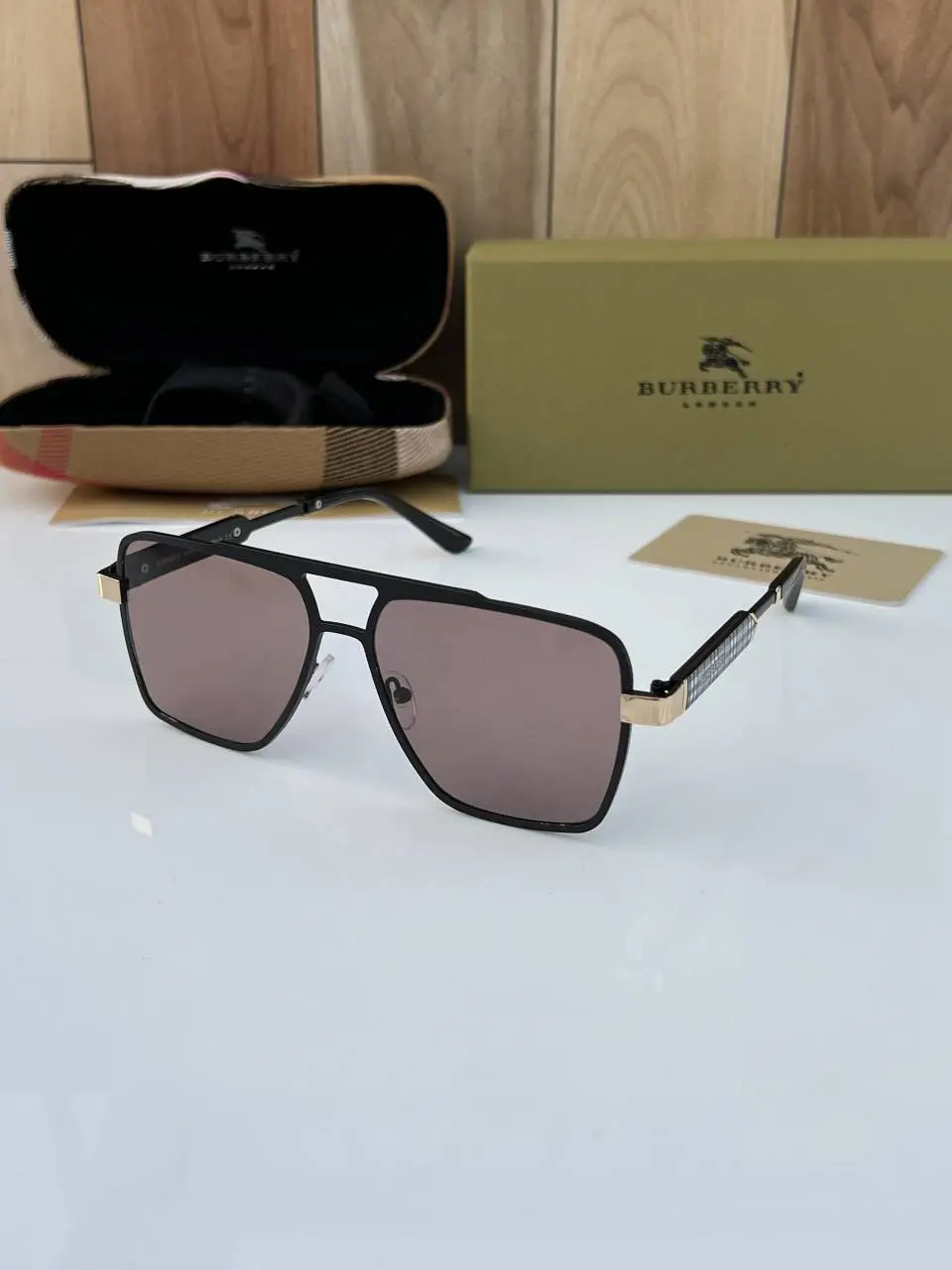 Burberry 7939 black candy