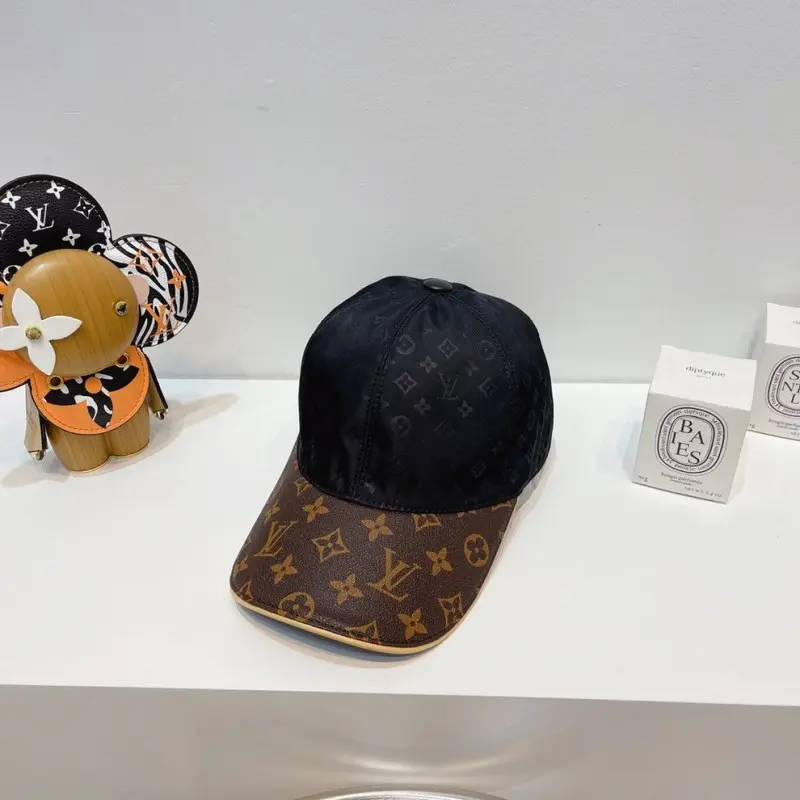 Louis Vuitton Exibit Dual MonoGram Premium Unisex Cap (With Safety Box) - Image 4