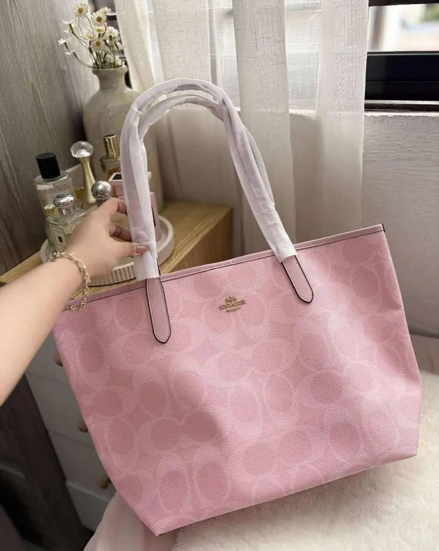 Coach City Tote Pink Edition With OriginalBox - Image 7