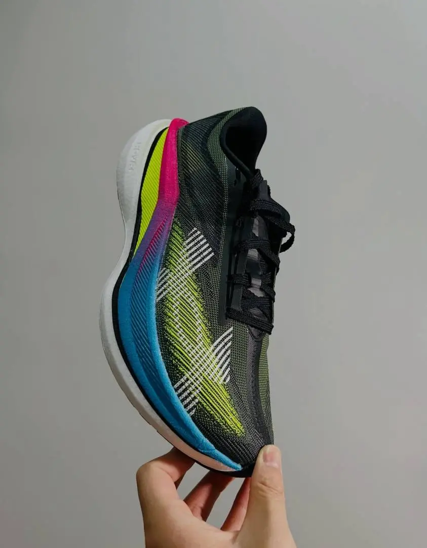Under Armou Velociti Elite 3 running shoe - Image 2