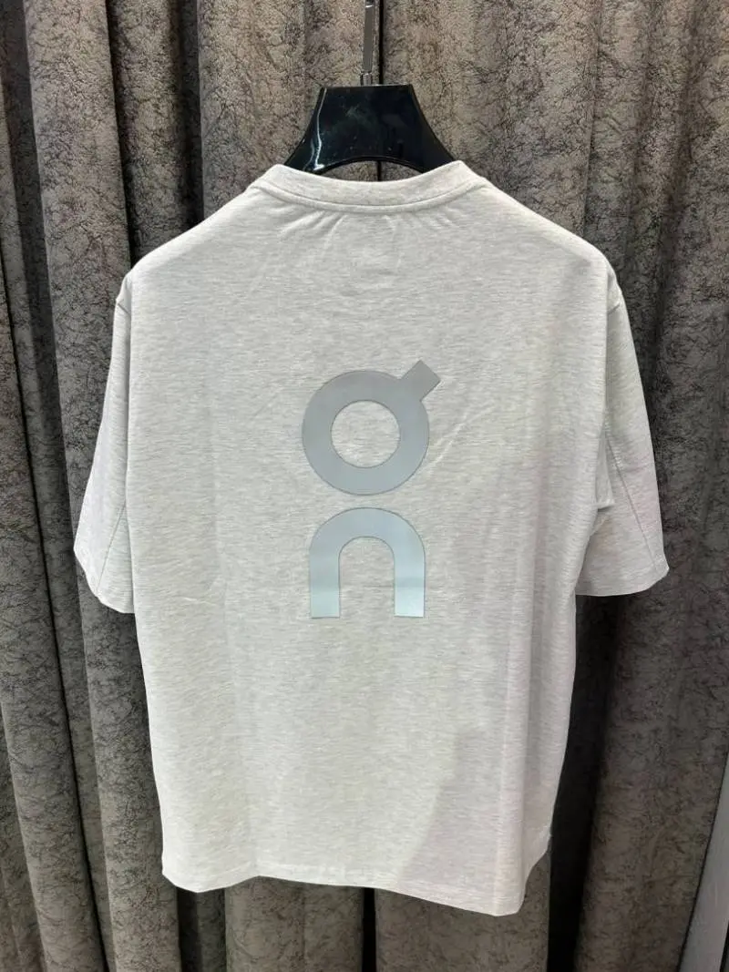 On Cloud IMPORTED STORE ARTICLE T SHIRT - Image 5