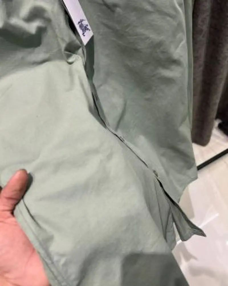 Burberry IMPORTED STORE ARTICLE SHIRT LIGHT GREEN - Image 4