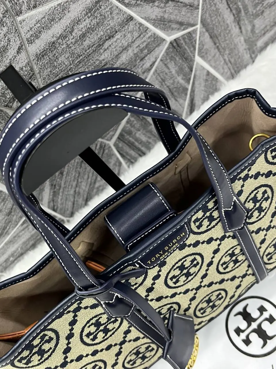 Tori Burch Mini Jacquard Tote With OriginalDustCover - Image 9