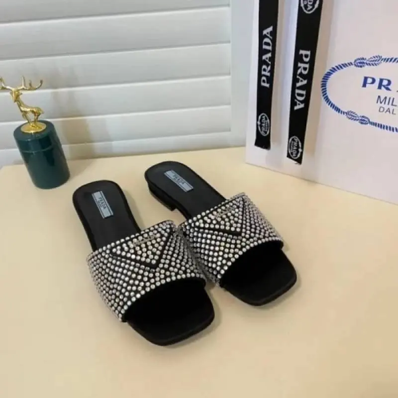 Pradda899 Crystal Diamond Rhinestone Slides With OG Box & Dust Bag (Black - 899) - Image 2