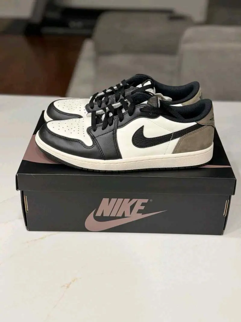 Air Jordan 1 Retro Low OG Mocha Semi UA - Image 4