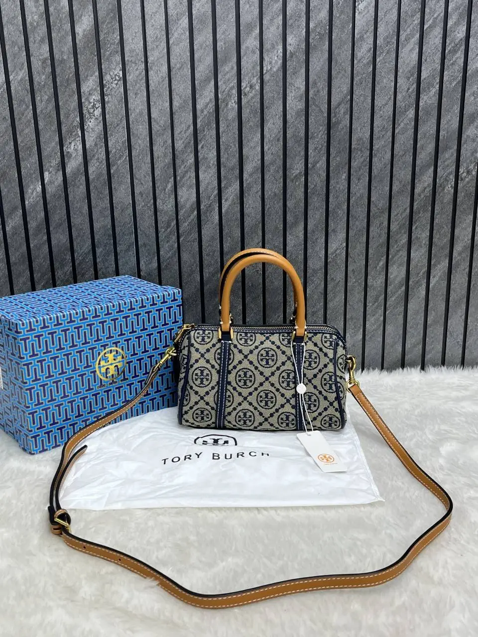 Tori Burch Satchel Jacquard Blue With OriginalBox DustCover - Image 4