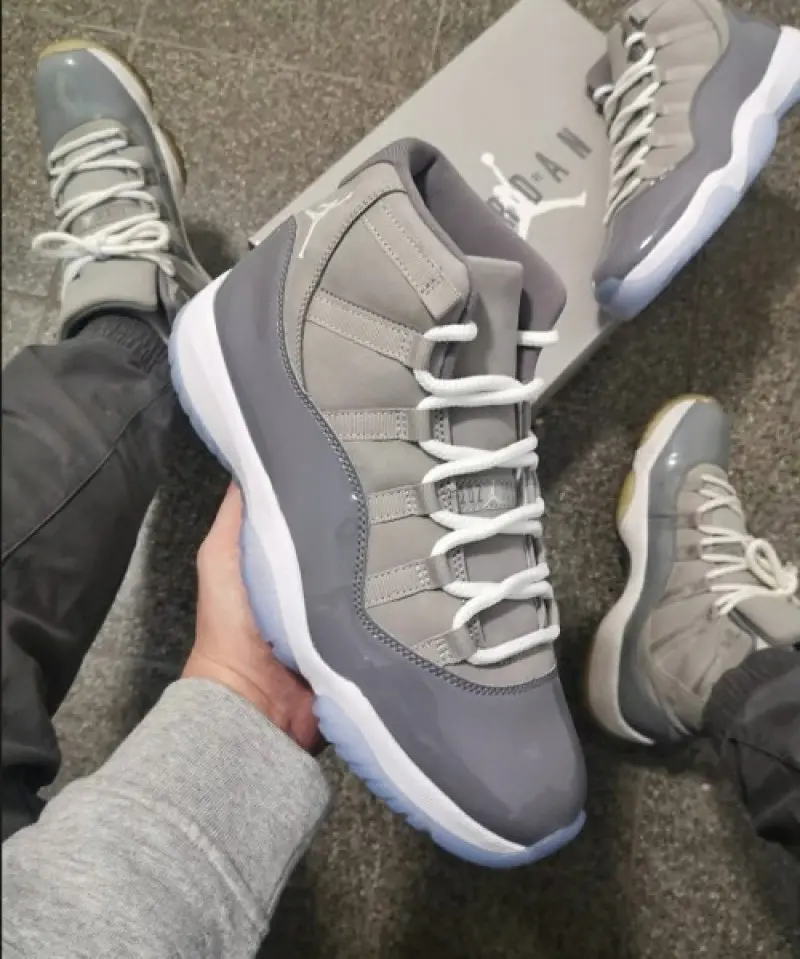 Air Jordan 11 Cool Grey - Image 3