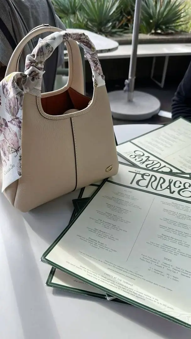 Coach Lana 23 White With OriginalBox DustCover LongBelt - Image 4