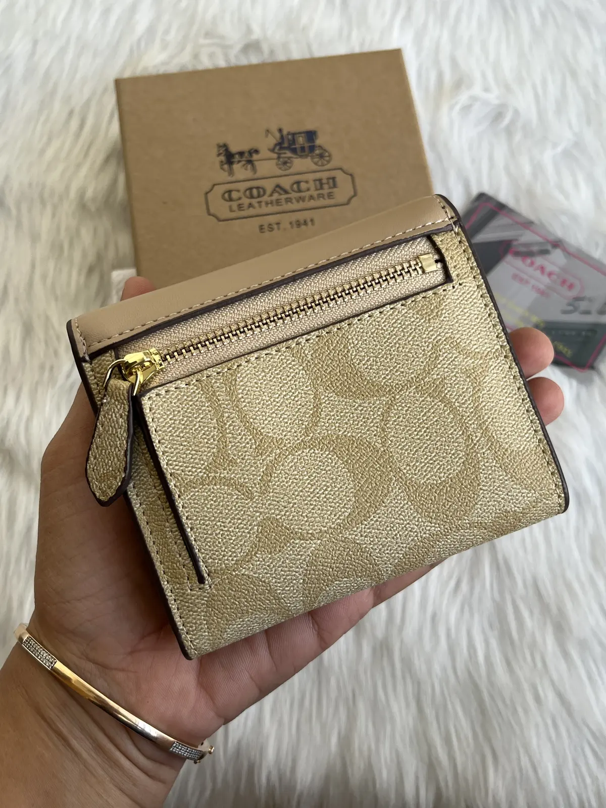 Coach 126 3 Fold Wallet With OriginalBox DustCover Card - Image 3
