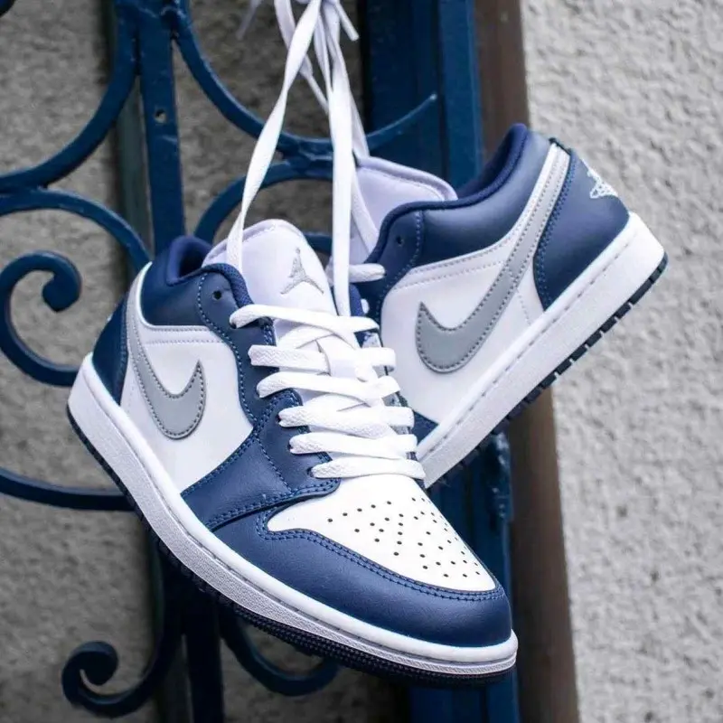Air Jordan 1 Low Midnight NavyWolf Grey - Image 3